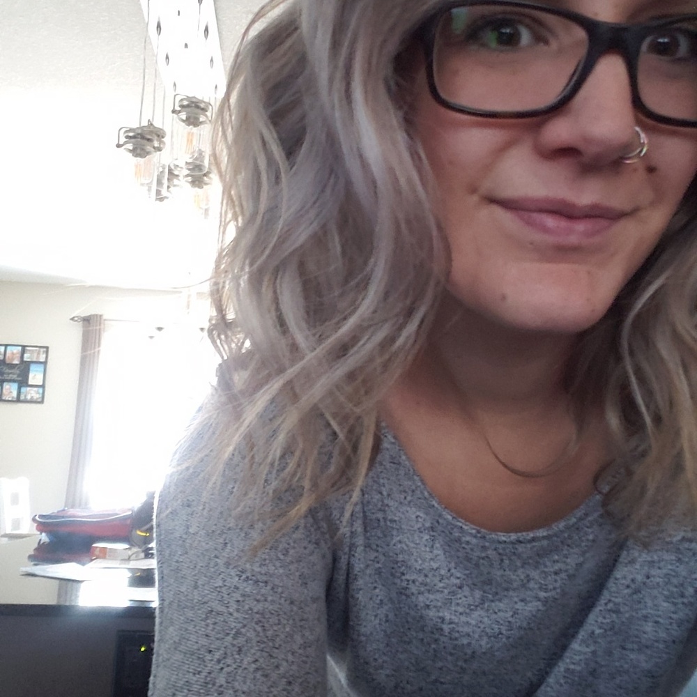 Meet your Posher, Melissa
